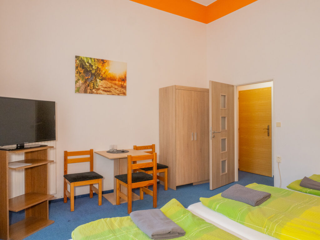 Hotel Club – třílůžkový pokoj
