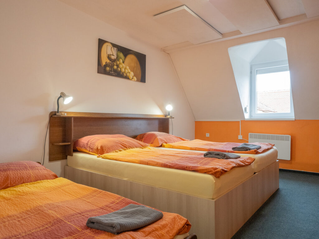 Hotel Club – třílůžkový pokoj